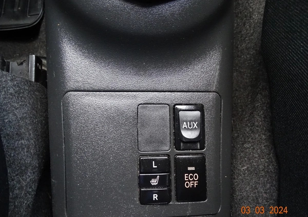 Toyota Yaris cena 21900 przebieg: 132000, rok produkcji 2010 z Dębno małe 92